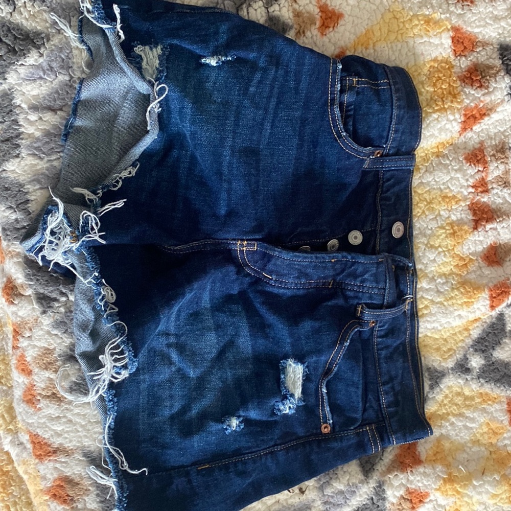 old navy size 6 blue jean shorts